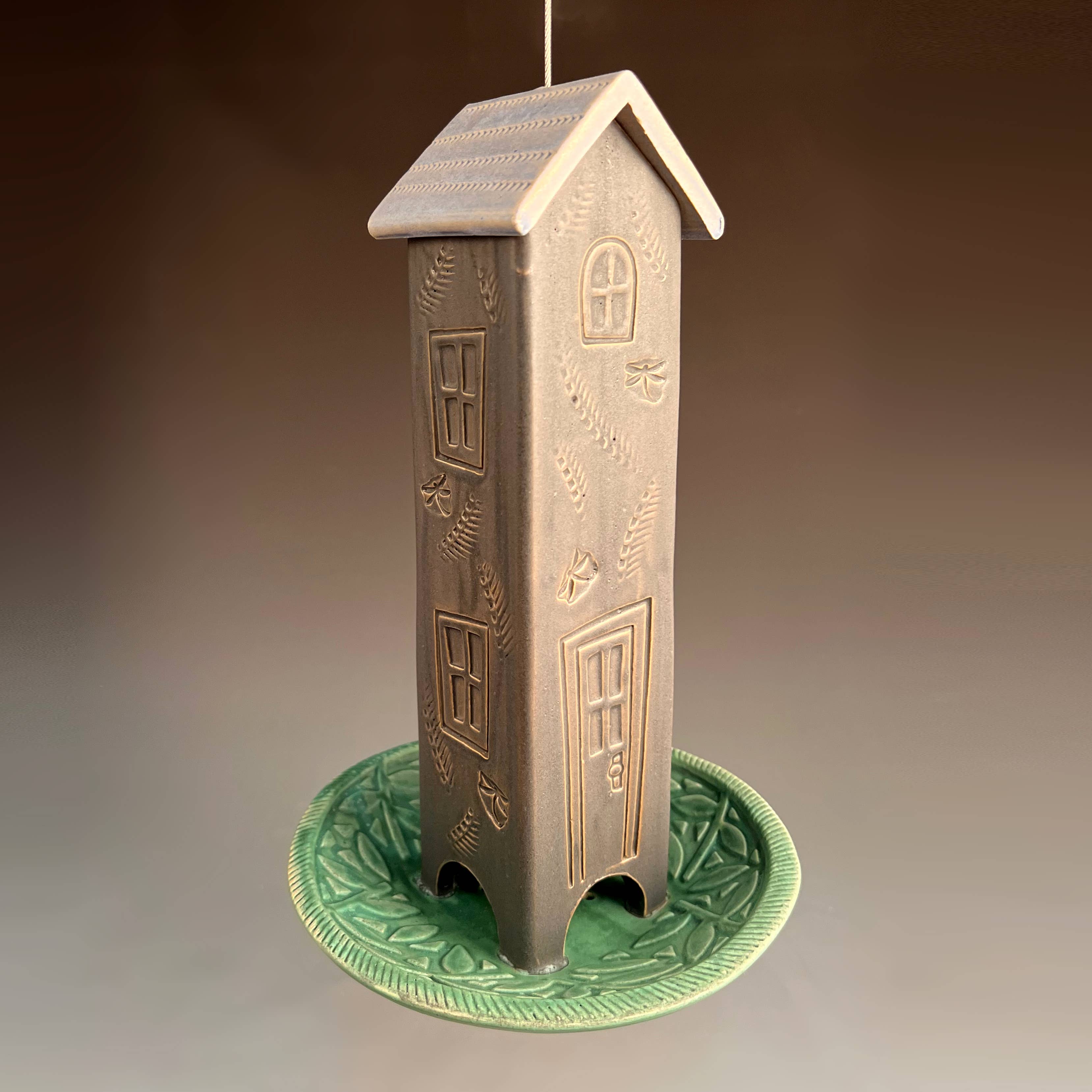 HBF-House Bird Feeder